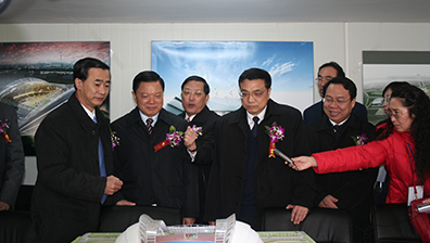 國(guó)務(wù)院總理李克強(qiáng)參加沈陽(yáng)奧體工程開工典禮