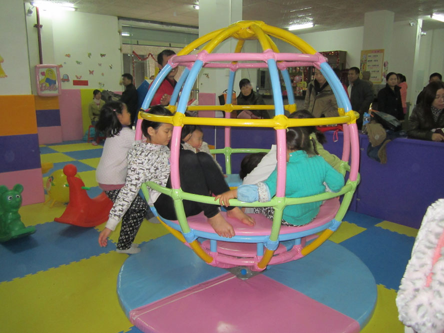 淘氣堡、淘氣堡廠家只選廣州朗智康體www.langzhikt.cn 淘氣堡、淘氣堡廠家只選廣州非帆游樂