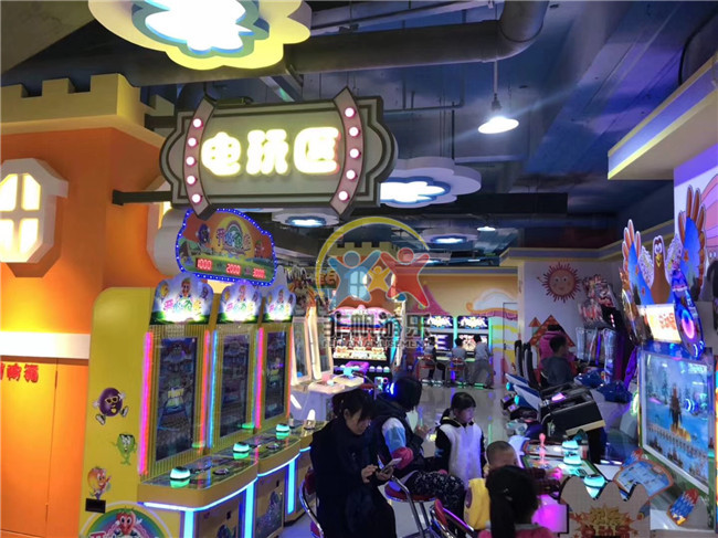 室內兒童淘氣堡樂園安全正規檢查事項包括哪些？